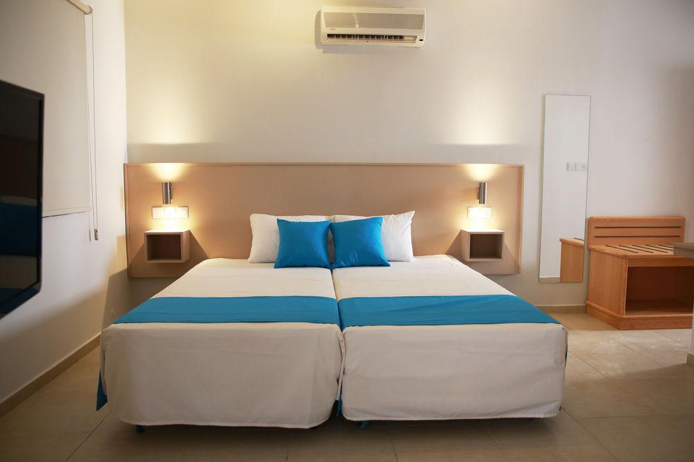 Sea Cleopatra Napa Annex Hotel (Adults Only) 아이아 나파 외부 사진