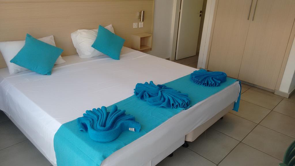 Sea Cleopatra Napa Annex Hotel (Adults Only) 아이아 나파 외부 사진